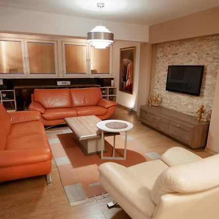 Grand Central Apartment สโกเปีย ภายนอก รูปภาพ