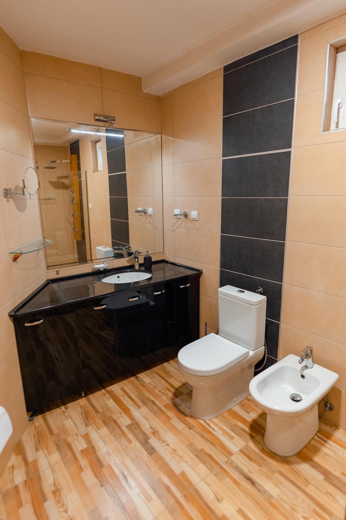 Grand Central Apartment สโกเปีย ภายนอก รูปภาพ